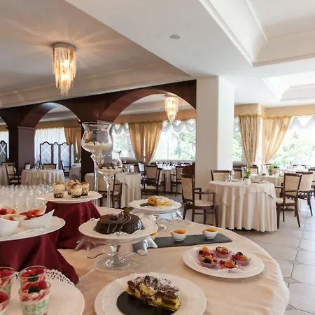 Grand Gallia Hotell 4*