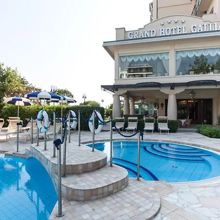 Grand Gallia Hotell 4*