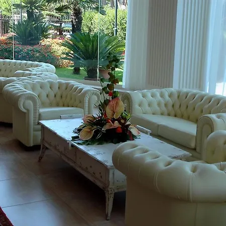 Otel Grand Gallia 4*