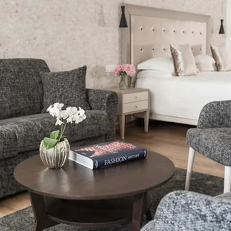 Hotel Grand Gallia